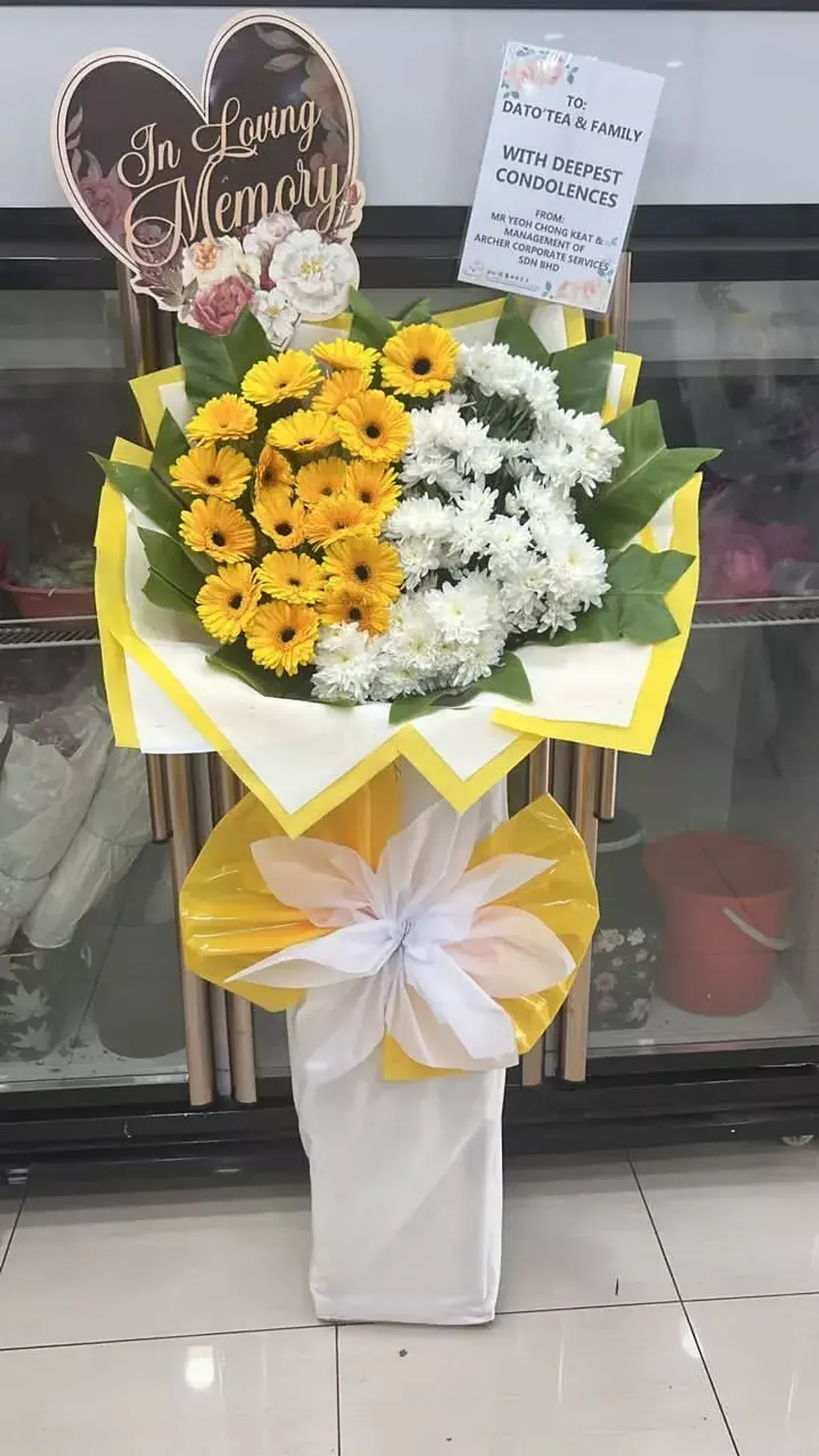 Condolence Stand 15