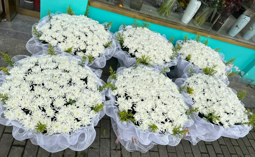 Condolences Big Bouquet 179