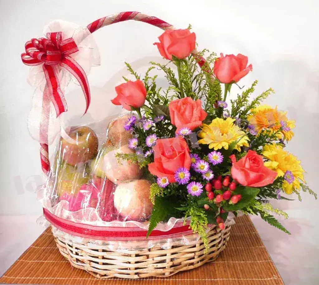 Fruit & Flower basket 04