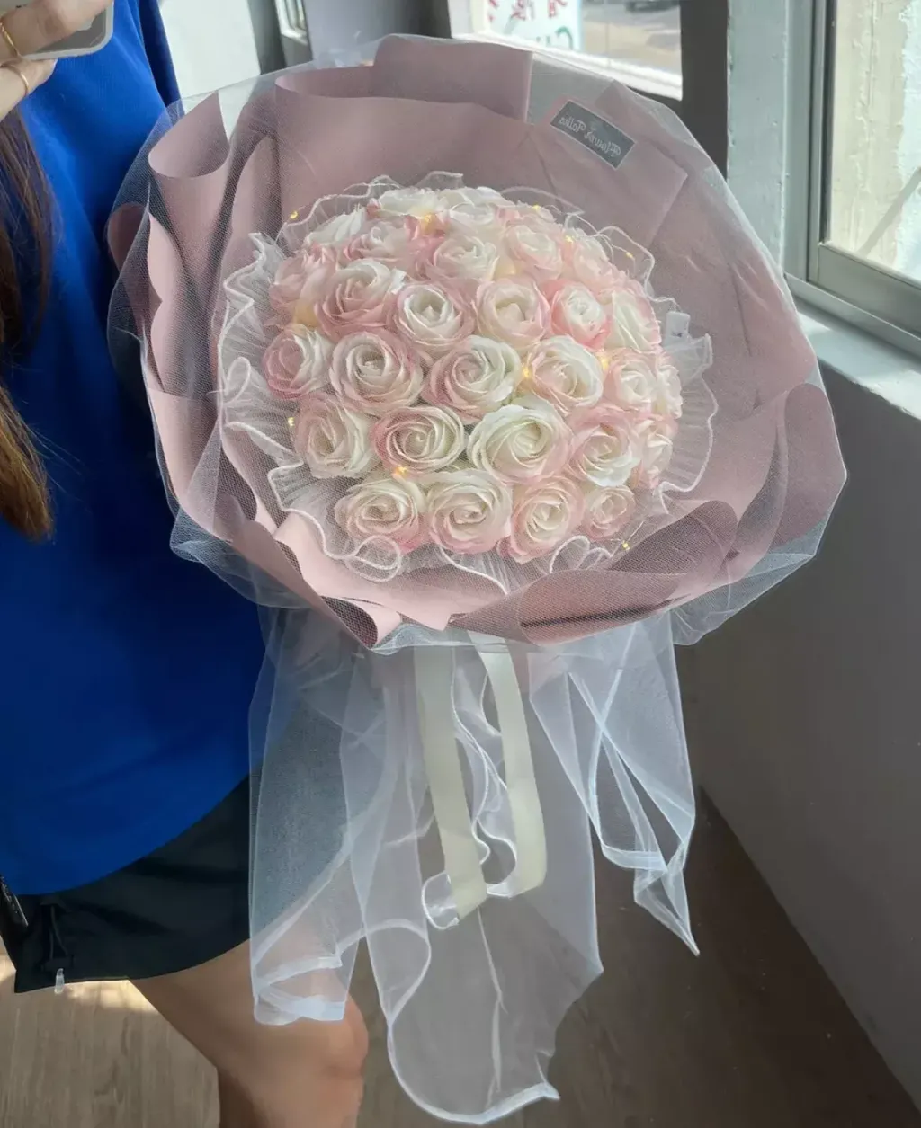 33 Soap Roses Bouquet 02